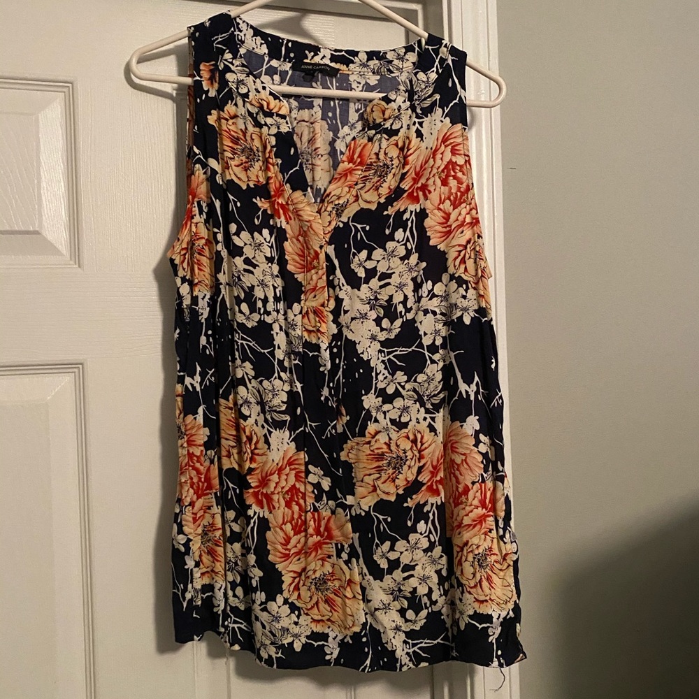 Anne Carson Sleeveless Dress Shirt